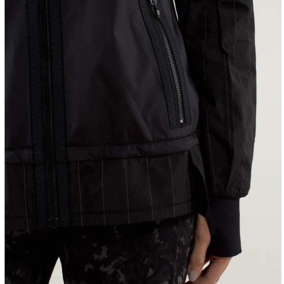 Lululemon Run: Bandit Jacket *Reflective Black - Picture 3 of 14